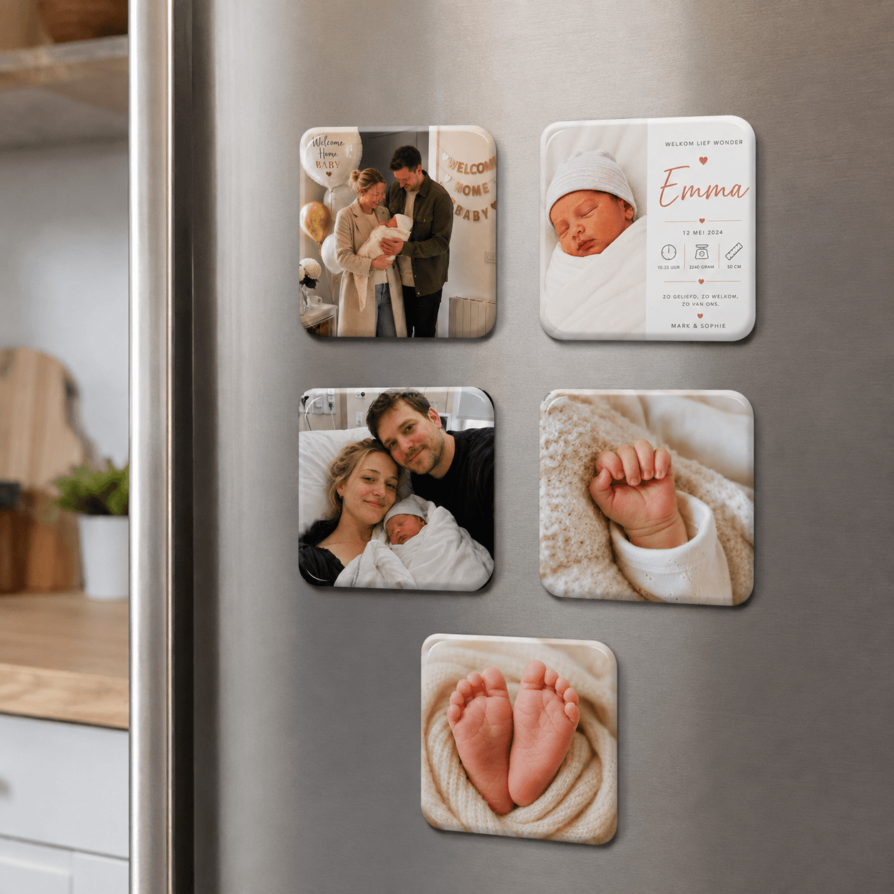 Newborn-herinneringsmagneten met dierbare babymomenten